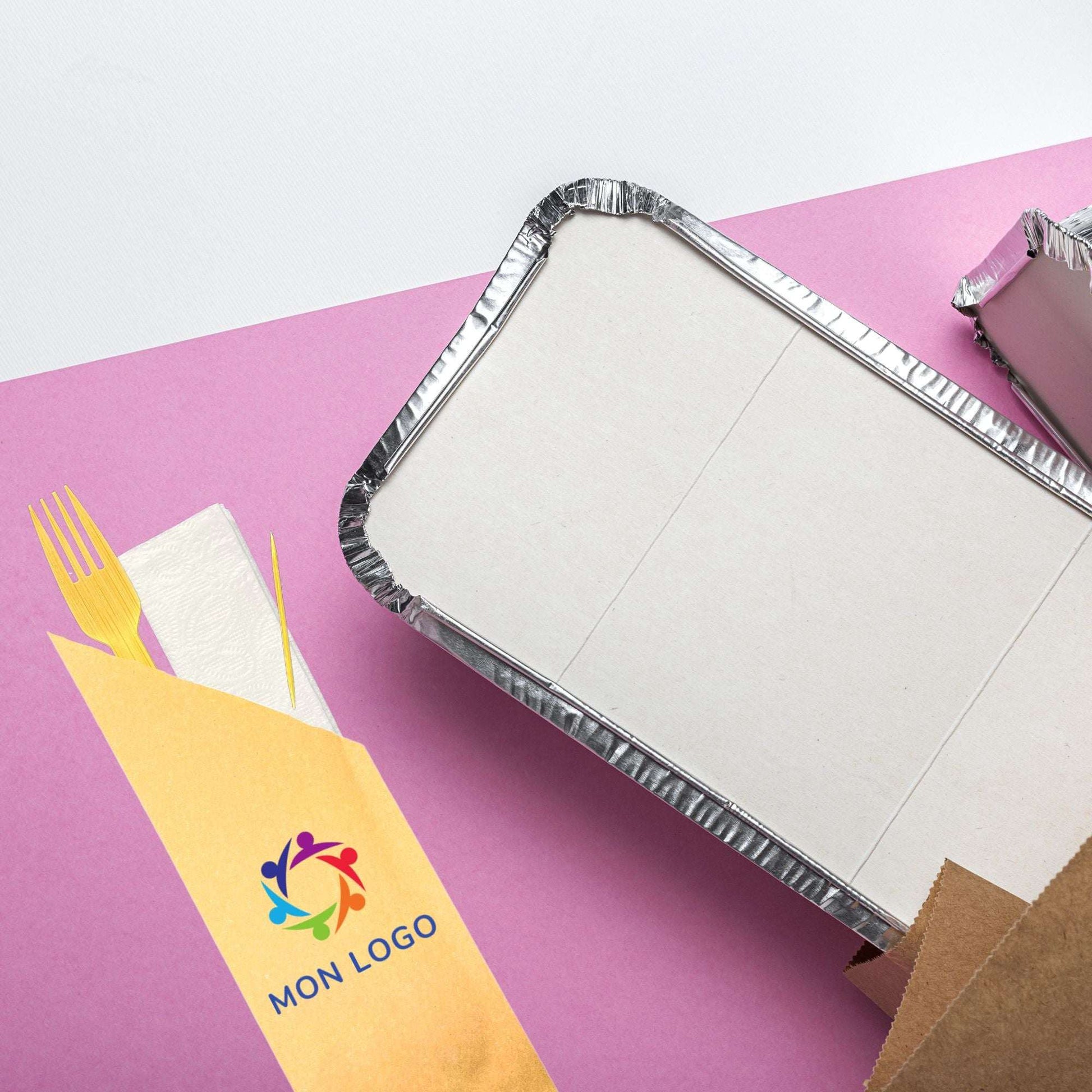 Kit couverts bambou personnalisé, fourchette et serviette, pochette papier kraft écologique.